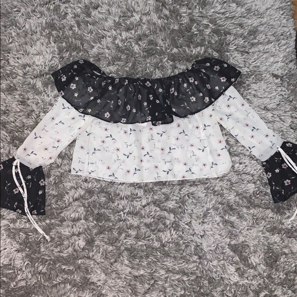 Polly & Esther juniors xs  off the shoulder top.
